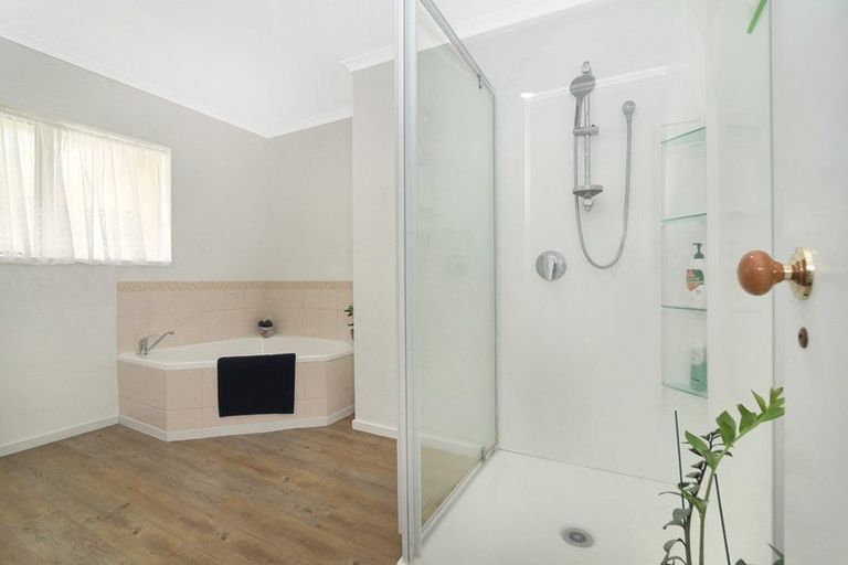 Photo of property in 15 Taramea Rise, Pyes Pa, Tauranga, 3112
