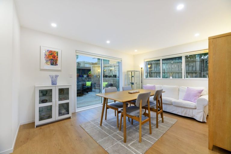 Photo of property in 30c Coniston Avenue, Te Atatu South, Auckland, 0610