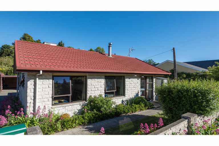 Photo of property in 64 Waimea Road, Nelson South, Nelson, 7010