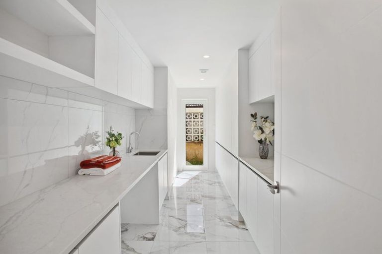 Photo of property in 39c Sorrel Crescent, Bucklands Beach, Auckland, 2012