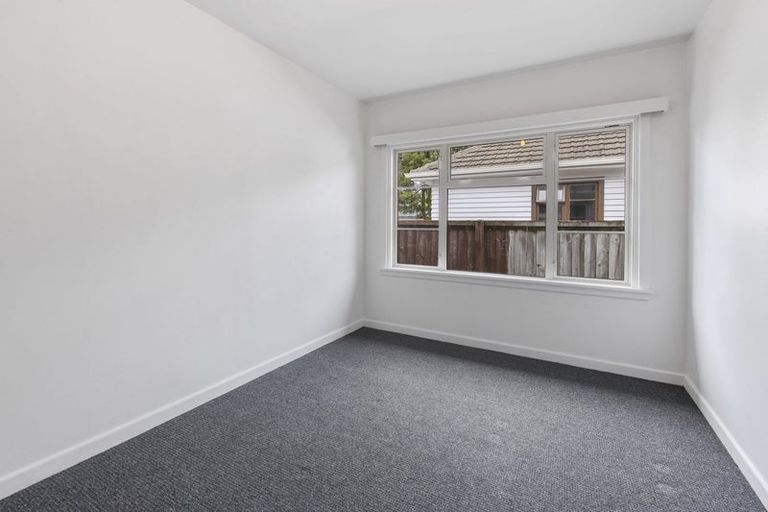 Photo of property in 44 Glenfield Crescent, Mairehau, Christchurch, 8052
