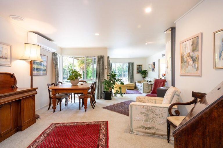 Photo of property in 32 Reeve Drive, Havelock North, 4130