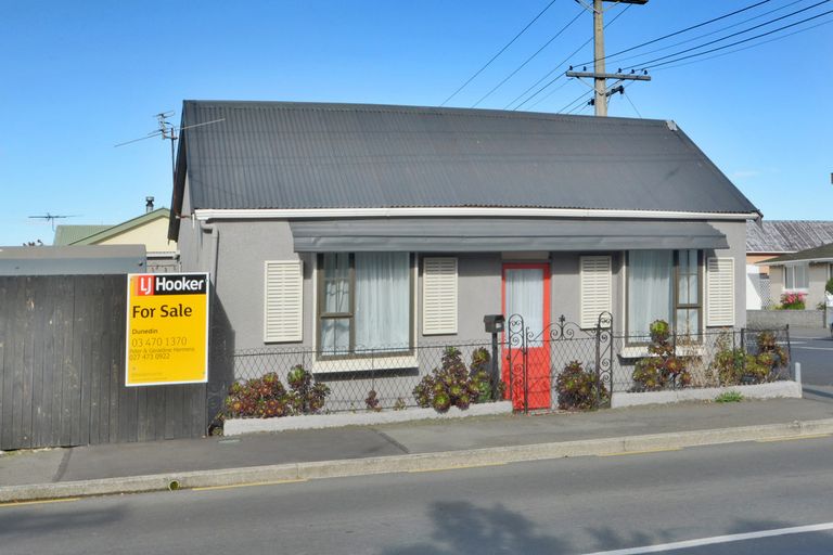 Photo of property in 97 Bay View Road, South Dunedin, Dunedin, 9012