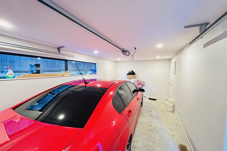 Photo of property in 22 Tukari Lane, Mangere Bridge, Auckland, 2022