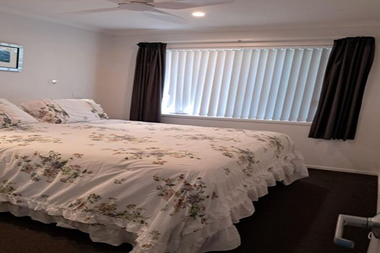 Photo of property in 5 Lance Way, Papamoa, 3118