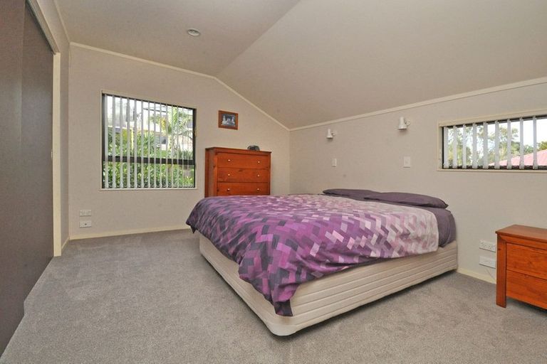Photo of property in 2/65 Donald Street, Stanmore Bay, Whangaparaoa, 0932