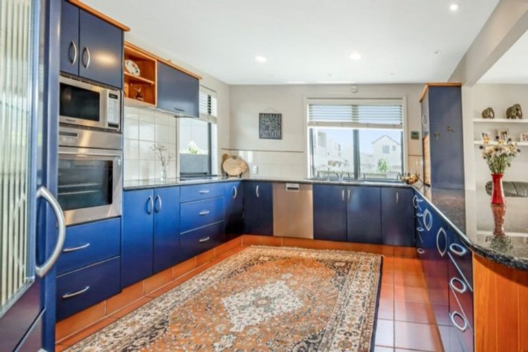 Photo of property in 10a Oceanbeach Road, Mount Maunganui, 3116