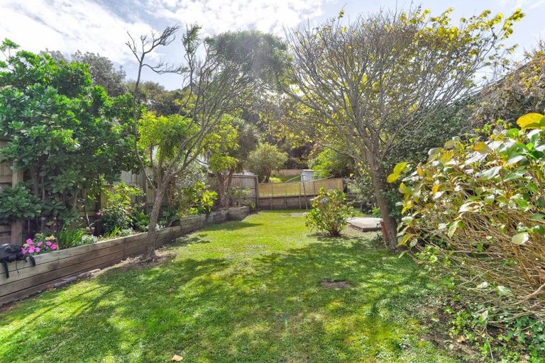 Photo of property in 35 Mowhanau Drive, Kai Iwi, Whanganui, 4574