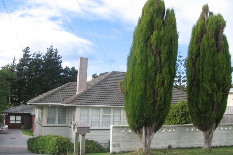 Photo of property in 15 Stephen Street, Johnsonville, Wellington, 6037