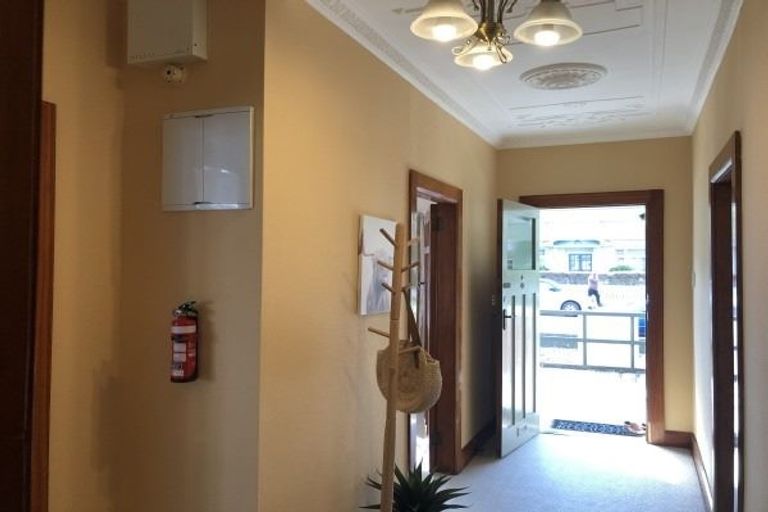 Photo of property in 42 Dahlia Street, Palmerston North, 4410