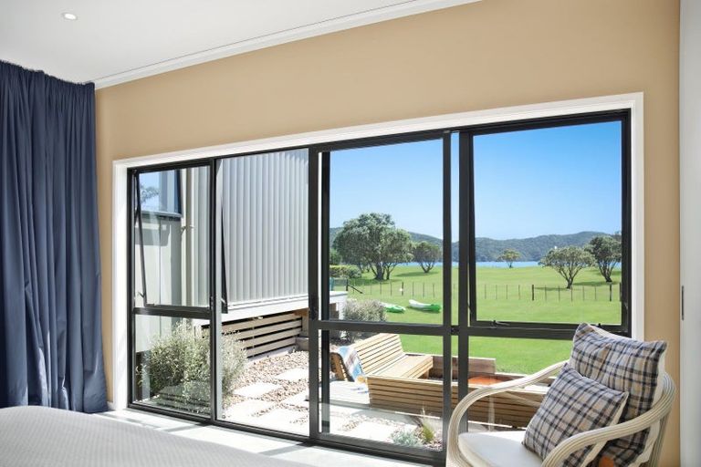 Photo of property in 759 Whangaruru North Road, Whangaruru, Russell, 0184