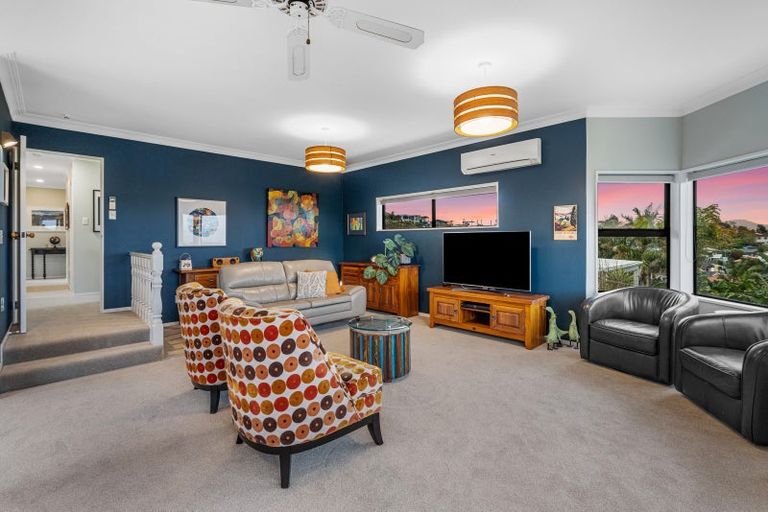 Photo of property in 1 Ruamoana Place, Omokoroa, 3114