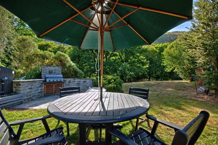 Photo of property in 5 Criterion Street, Arrowtown, 9302