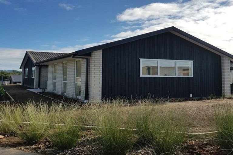 Photo of property in 51 Sentinel Avenue, Omokoroa, 3114