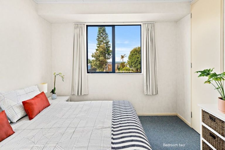 Photo of property in 11 Kitty Frazer Lane, Omaha, 0986