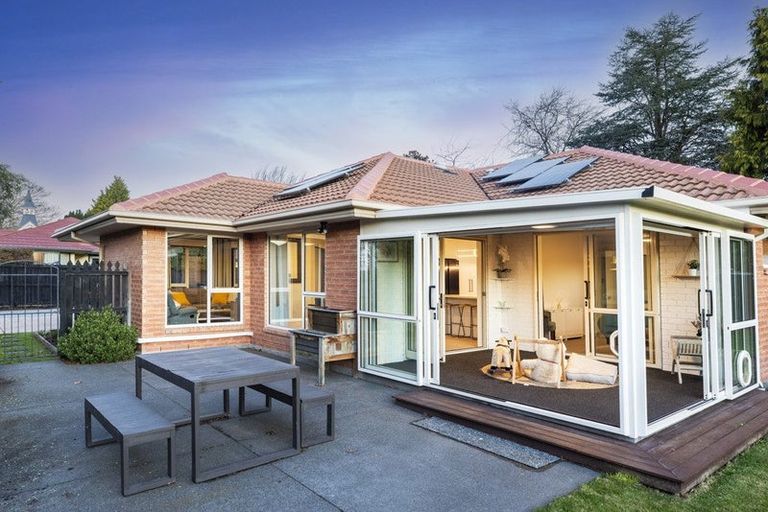 Photo of property in 20 Riegler Place, Belfast, Christchurch, 8051