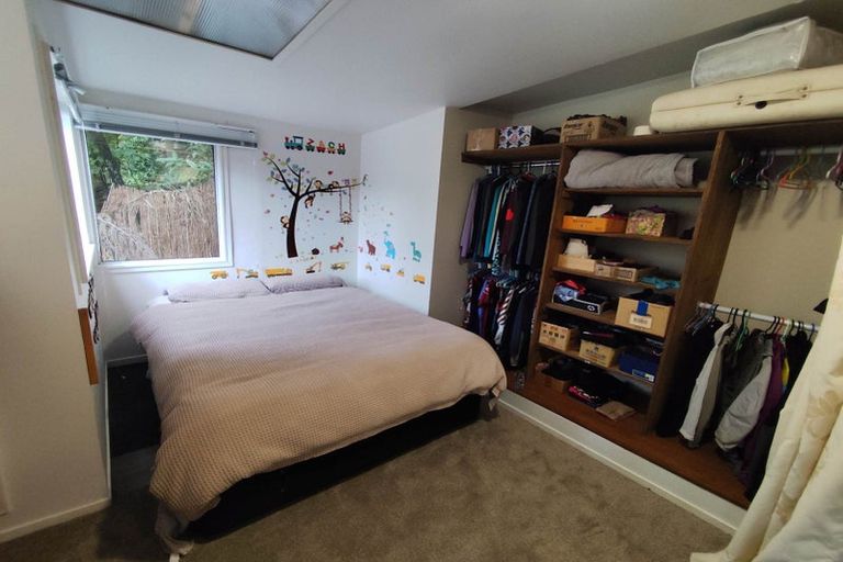 Photo of property in 41 Lone Kauri Road, Karekare, New Lynn, 0772