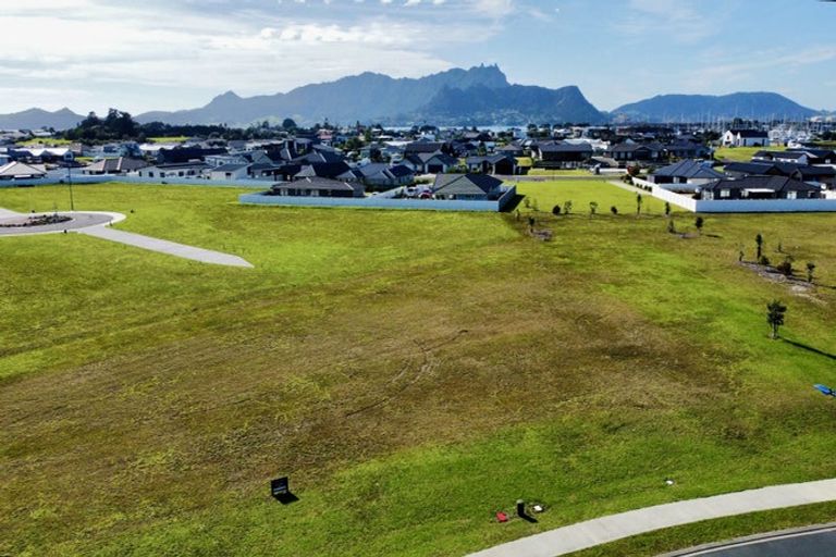 Photo of property in 76 Maturiki Drive, Ruakaka, One Tree Point, 0118