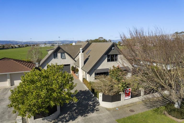 Photo of property in 113 John F Kennedy Drive, Milson, Palmerston North, 4414