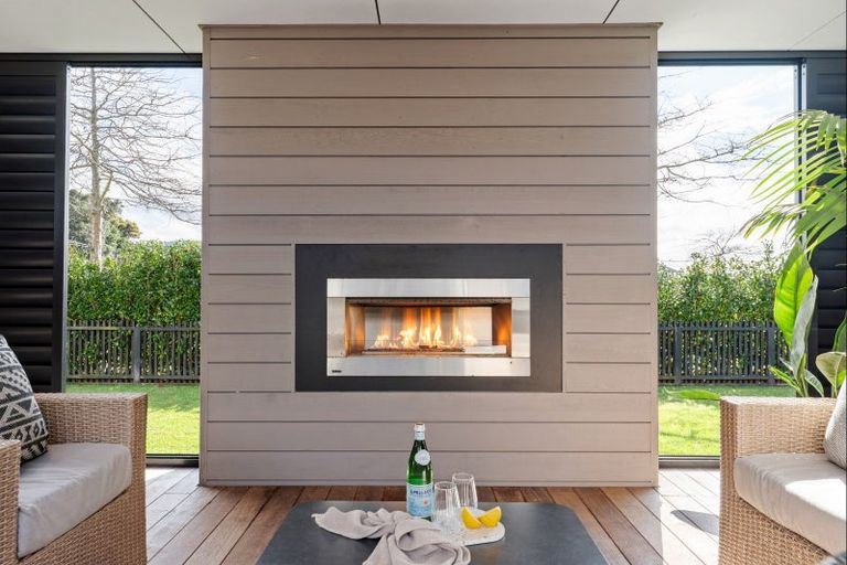 Photo of property in 2 Shearwater Lane, Point Wells, 0986