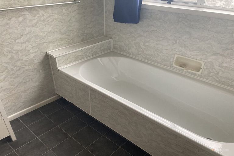 Photo of property in 20 Manse Street, Waimate, 7924