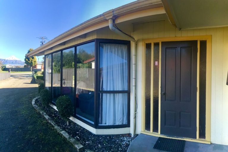 Photo of property in 20 Montjoy Street, Stratford, 4332