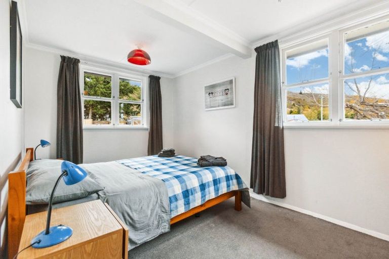 Photo of property in 22 Dunstan Street, Clyde, 9330