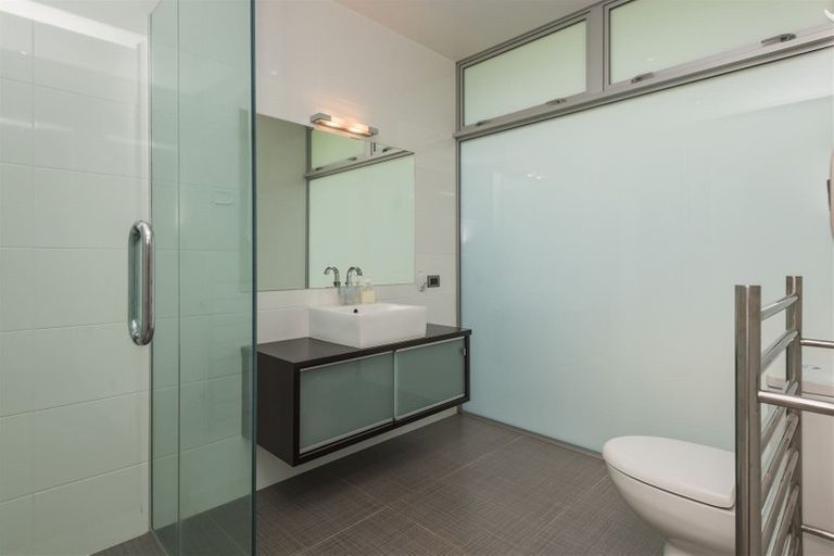 Photo of property in 62 Dyers Pass Road, Cashmere, Christchurch, 8022