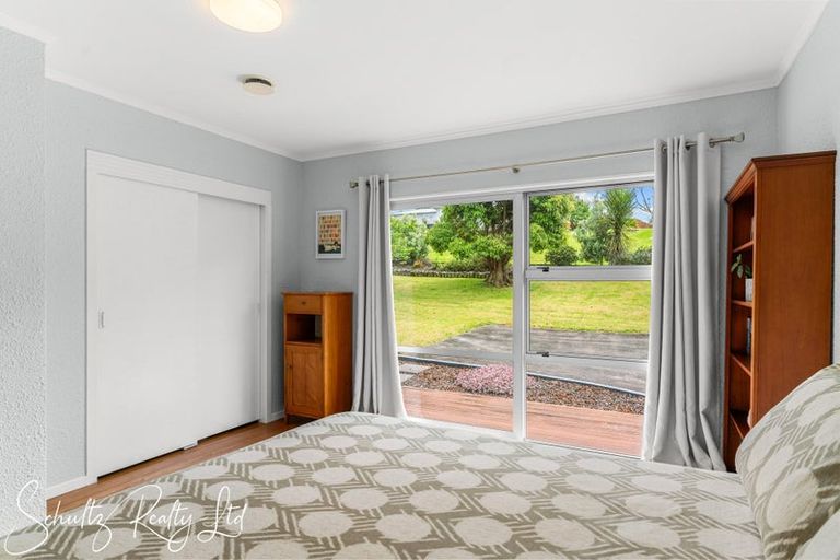 Photo of property in 15 Bickerstaffe Road, Maungaturoto, 0520