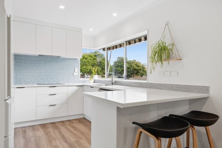 Photo of property in 8 Evergreen Glade, Papamoa Beach, Papamoa, 3118