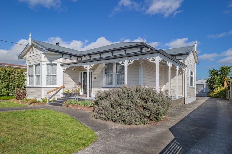 Photo of property in 39 Mako Mako Road, Levin, 5510