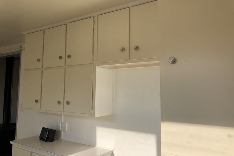 Photo of property in 27 Lisa Rise, Half Moon Bay, Auckland, 2012