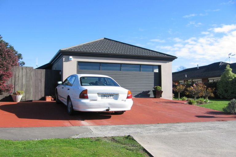 Photo of property in 5 Montana Way, Milson, Palmerston North, 4414