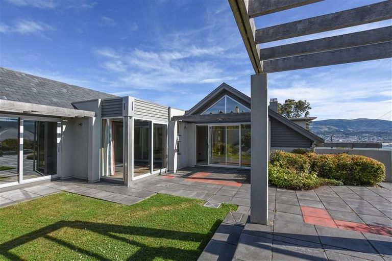 Photo of property in 17 Cornwall Street, Vauxhall, Dunedin, 9013