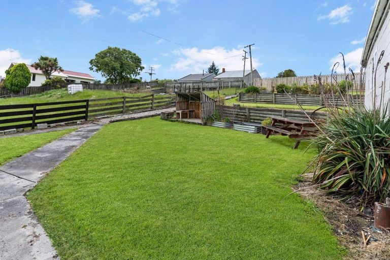 Photo of property in 167 Benhar Road, Benhar, Balclutha, 9272