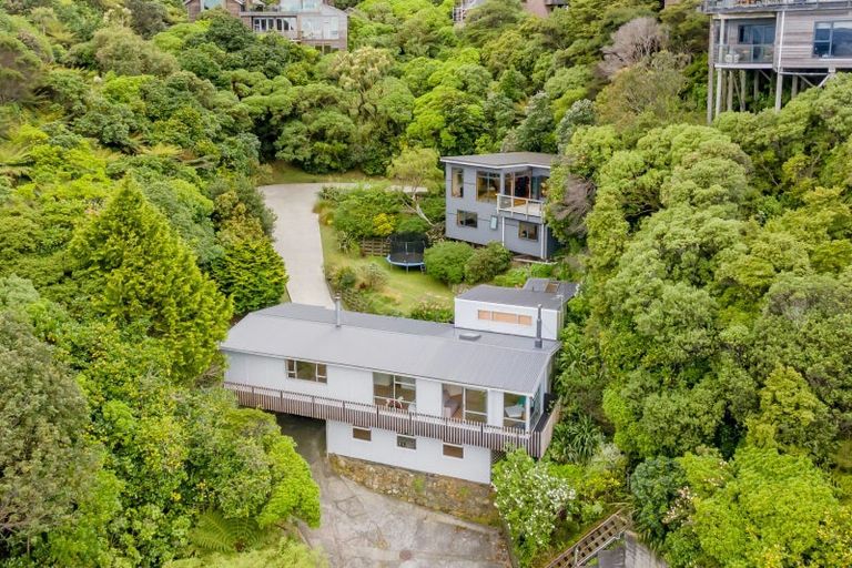 Photo of property in 129 Marine Drive, Sorrento Bay, Lower Hutt, 5013