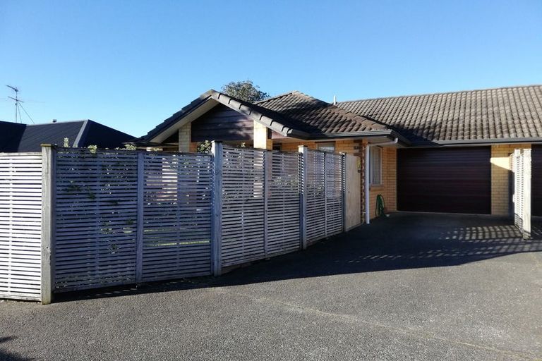 Photo of property in 33 Thomas Moore Place, Pukekohe, 2120
