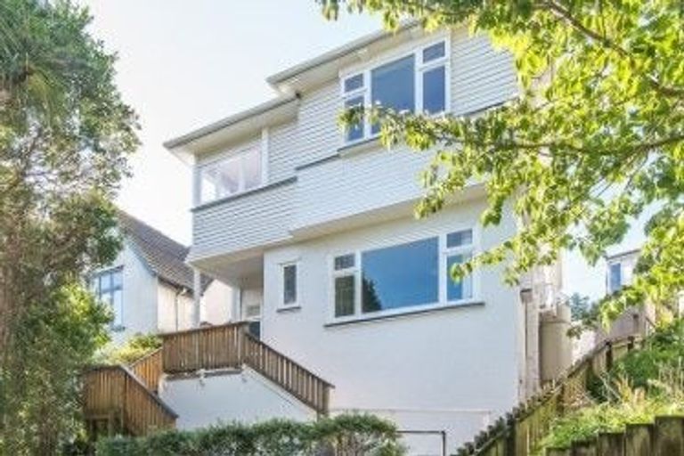 Photo of property in 16a Carlton Gore Road, Roseneath, Wellington, 6011