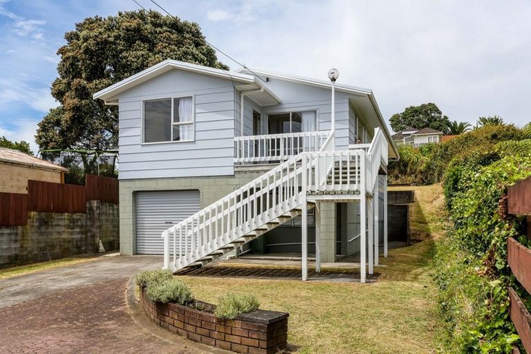 Photo of property in 13 Parris Street, Moturoa, New Plymouth, 4310
