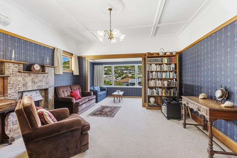 Photo of property in 35 Clyde Street, Island Bay, Wellington, 6023