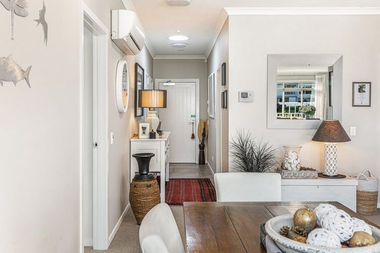 Photo of property in 118 Eaves Bush Parade, Orewa, 0931