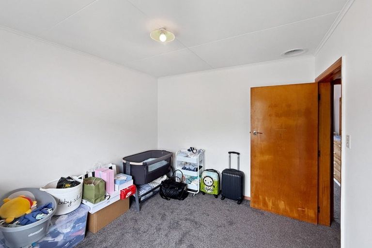 Photo of property in 32 Norfolk Street, Wainuiomata, Lower Hutt, 5014