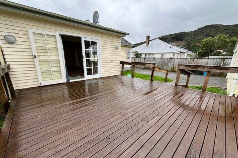 Photo of property in 12 Rumgay Street, Fairfield, Lower Hutt, 5011