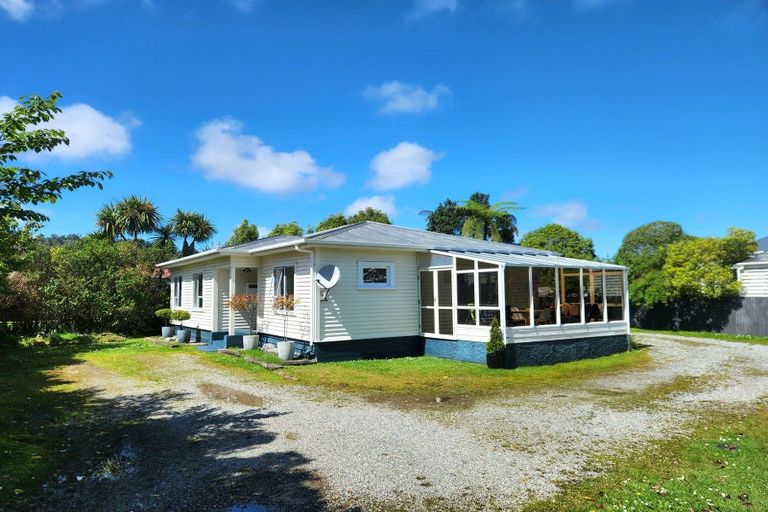 Photo of property in 82 Marsden Road, Greymouth, 7805