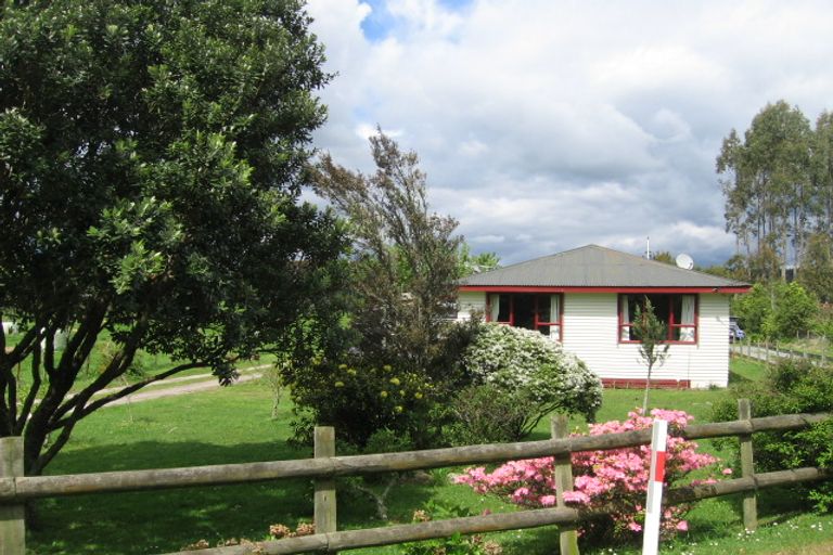 Photo of property in 1474 Hamurana Road, Mourea, Rotorua, 3074