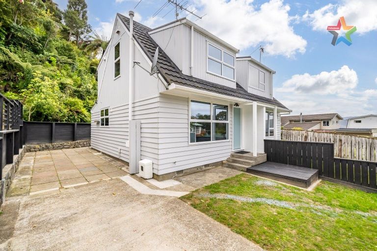 Photo of property in 40a Viewmont Drive, Harbour View, Lower Hutt, 5010