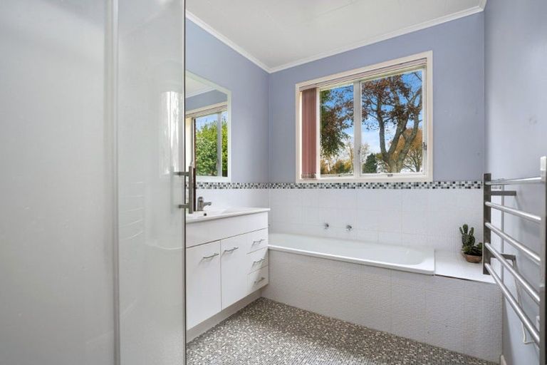 Photo of property in 61 Queen Street, Te Puke, 3119