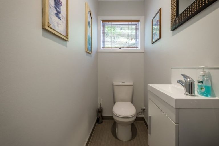 Photo of property in 4a Rutland Street, Picton, 7220