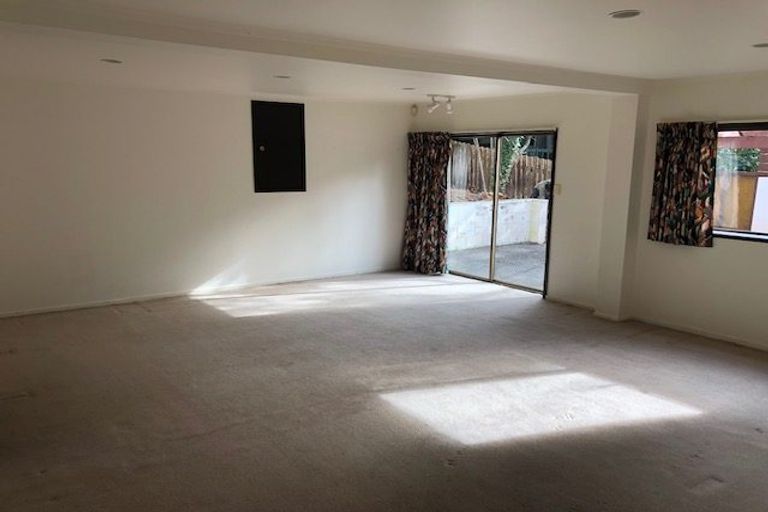 Photo of property in 23 Wisteria Way, Mairangi Bay, Auckland, 0630