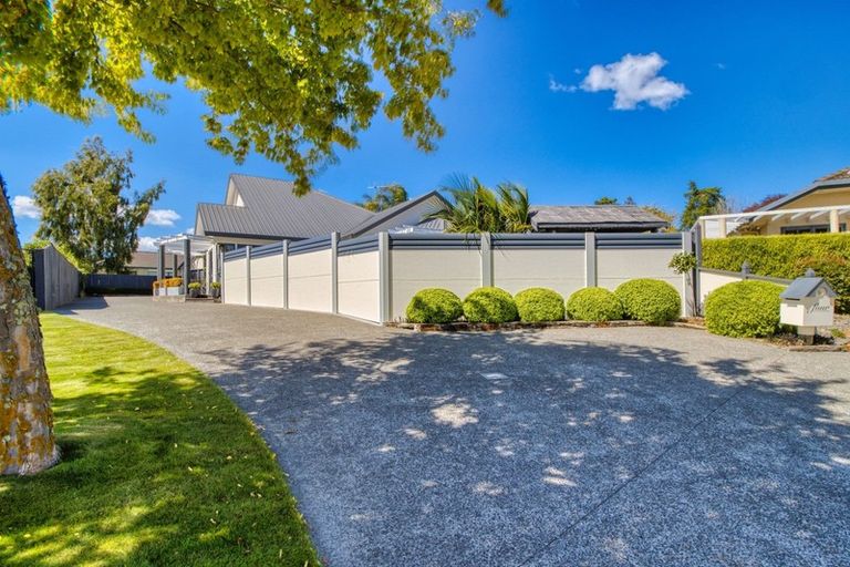 Photo of property in 4 Kingsgate Close, Havelock North, 4130